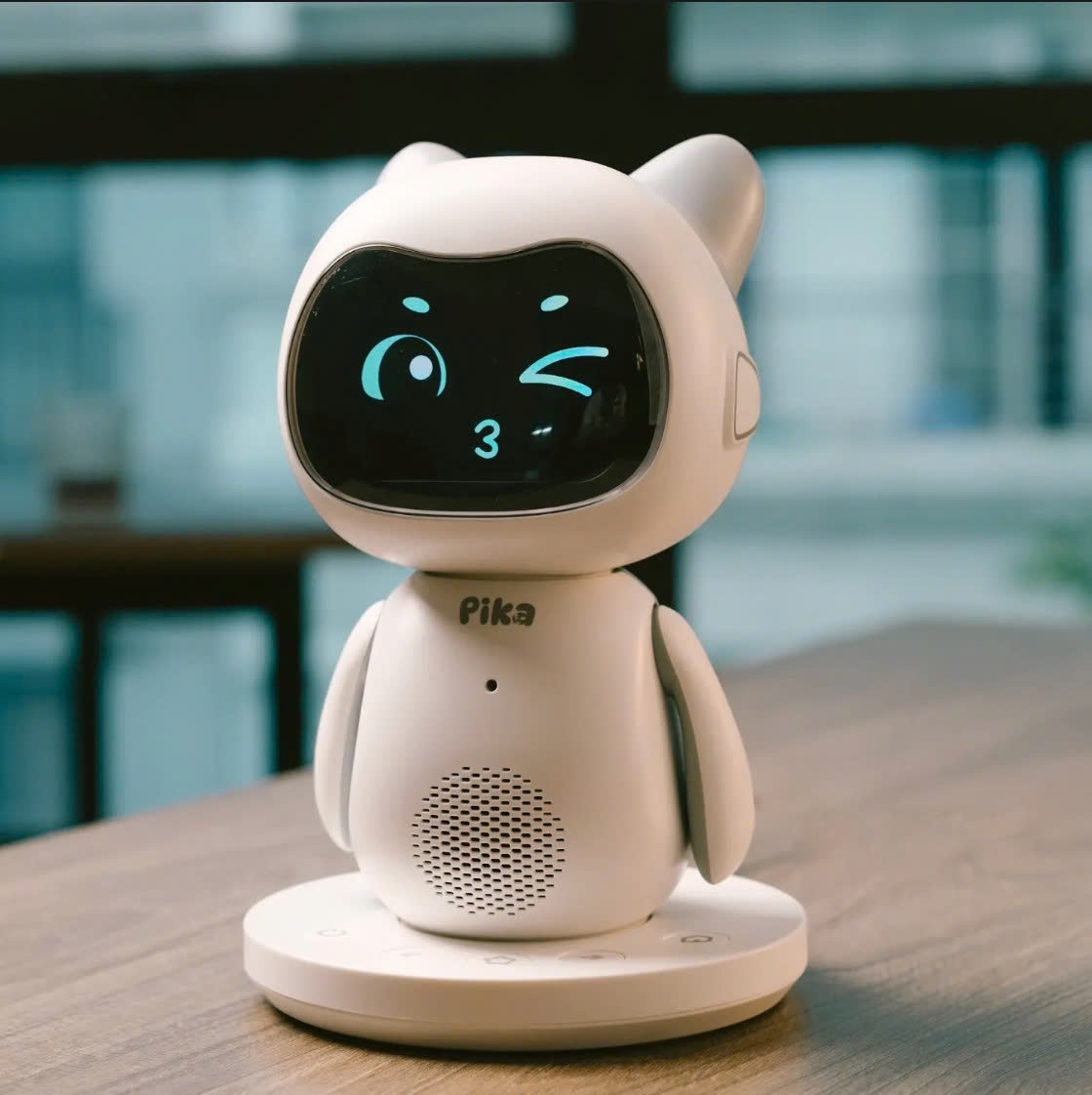 Pika Robot - Dạy tiếng Anh và làm bạn với trẻ nhỏ - Ảnh 2